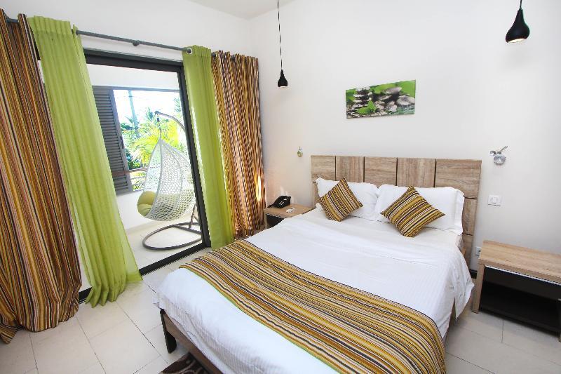 Nitzana Residences & Restaurant Pereybere Beach Εξωτερικό φωτογραφία